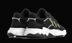 Ozweego Core Black Solar Green<Adidas Best