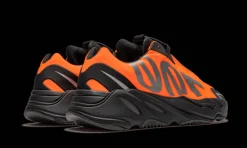 Yeezy 700 MNVN Orange<Adidas New