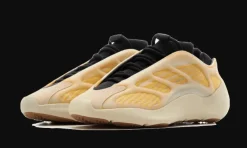 Yeezy 700 V3 Mono Safflower<Adidas Online