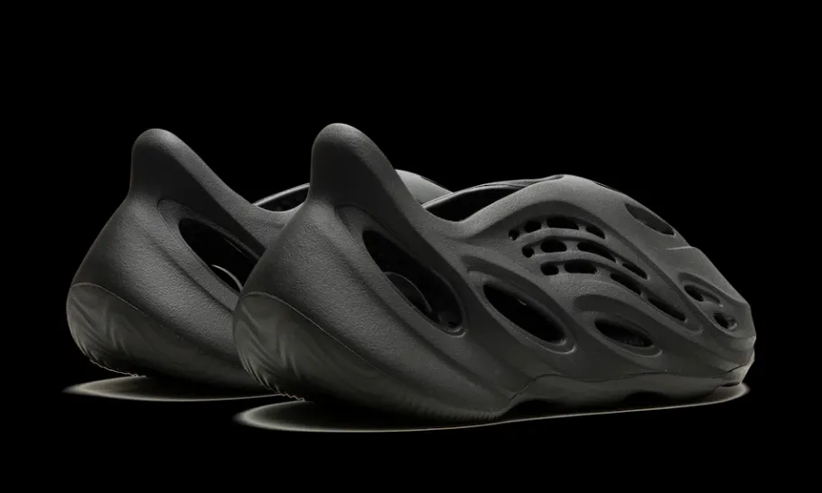 Yeezy Foam RNNR Carbon<Adidas Best