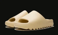 Yeezy Slide Bone (Restock Pair)<Adidas New