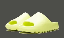 Yeezy Slide Glow Green (Restock Pair 2022)<Adidas Outlet
