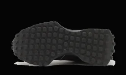 327 Triple Black<New Balance Best