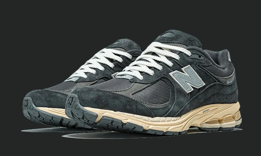2002R Black Dark Grey<New Balance Fashion