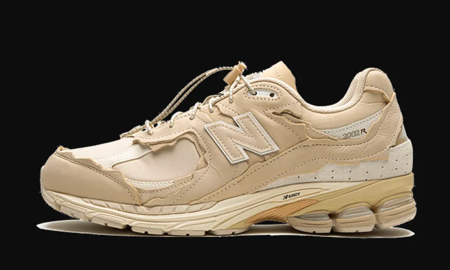 2002R Protection Pack Sandstone Turtledove<New Balance Outlet