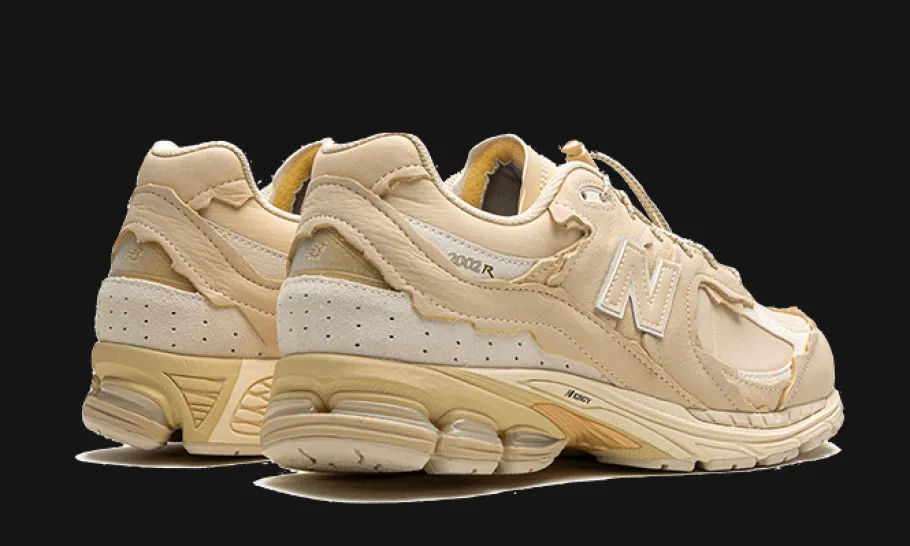 2002R Protection Pack Sandstone Turtledove<New Balance Outlet