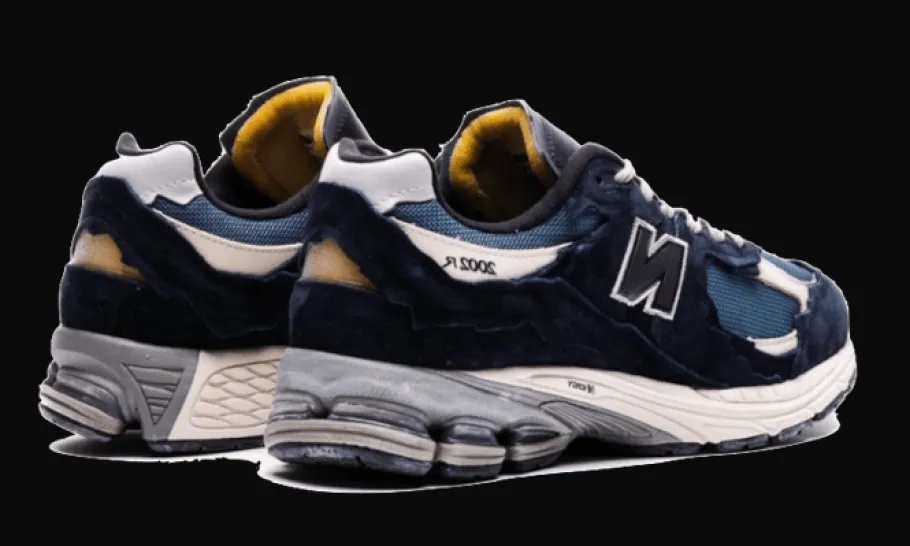 2002R Protection Pack Dark Navy<New Balance New