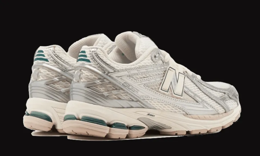 1906R Silver Metallic Cream<New Balance Clearance