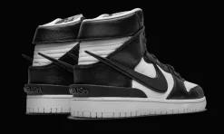 Dunk High Ambush Black White<Nike Fashion