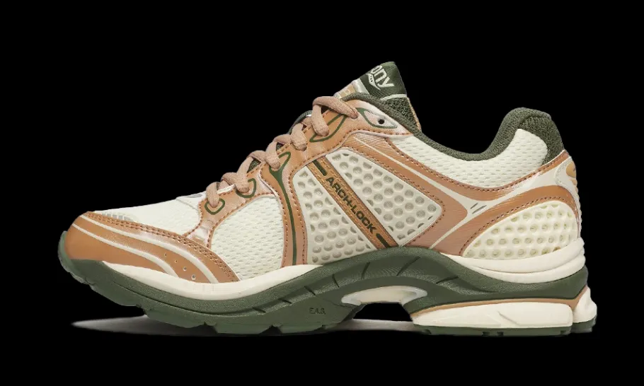 & Friends ProGrid Triumph 4 Cream Doe<Saucony Hot